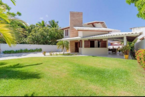Guarajuba - casa em condomínio corais a 200 metros da praia